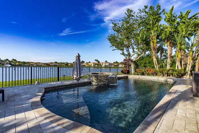 10551 Long Leaf Lane, Wellington, FL 33414