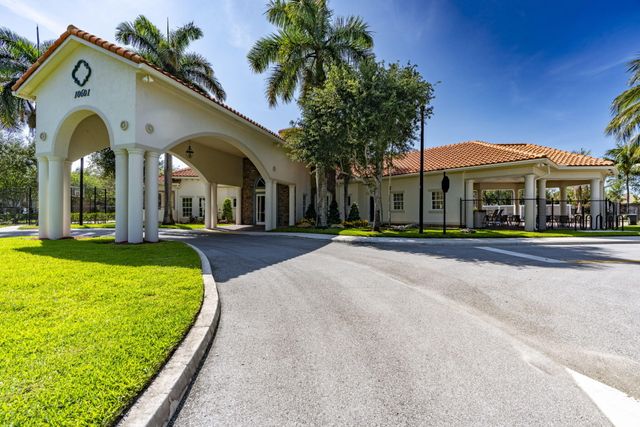 10551 Long Leaf Lane, Wellington, FL 33414