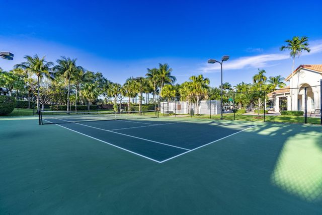 10551 Long Leaf Lane, Wellington, FL 33414