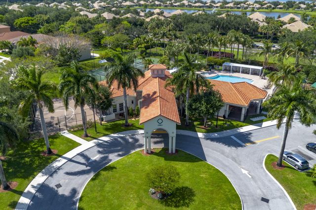 10551 Long Leaf Lane, Wellington, FL 33414
