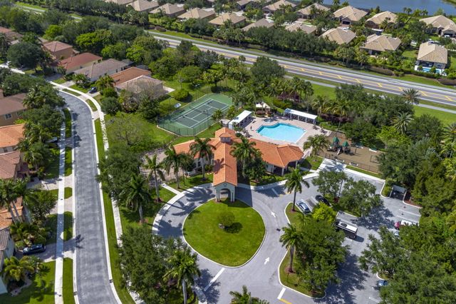 10551 Long Leaf Lane, Wellington, FL 33414