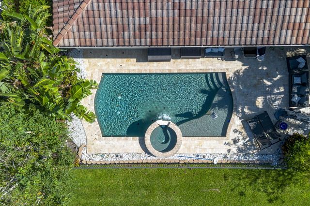 10551 Long Leaf Lane, Wellington, FL 33414