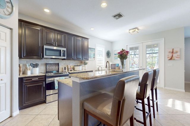 10551 Long Leaf Lane, Wellington, FL 33414
