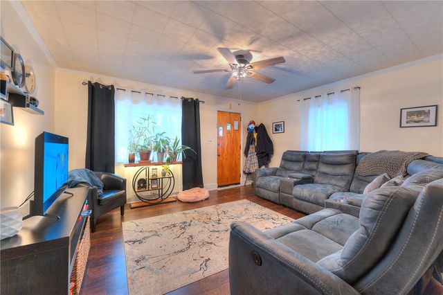 324 Lafferty Street, Jeannette, PA 15644