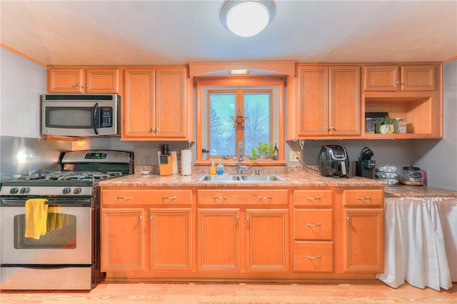 324 Lafferty Street, Jeannette, PA 15644