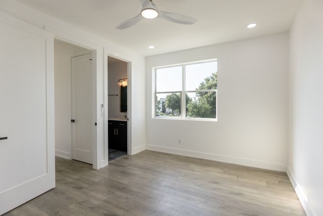 216 Meredith Ave, Nashville, TN 37210