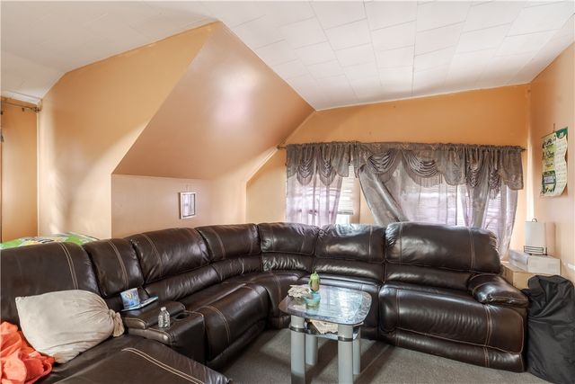 94 Clym Street, Providence, RI 02908