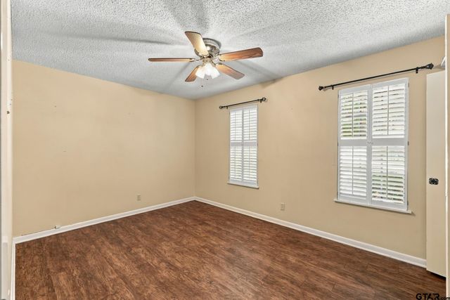 2701 Fairfax Dr, Tyler, TX 75701