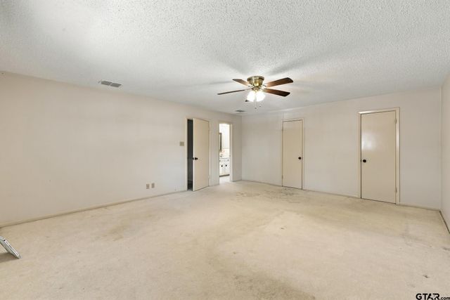 2701 Fairfax Dr, Tyler, TX 75701