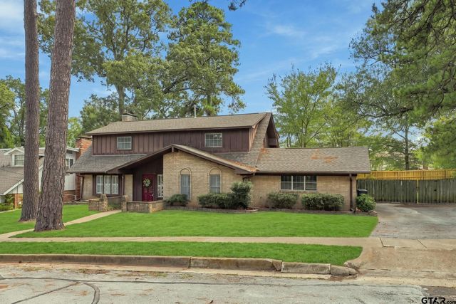 2701 Fairfax Dr, Tyler, TX 75701