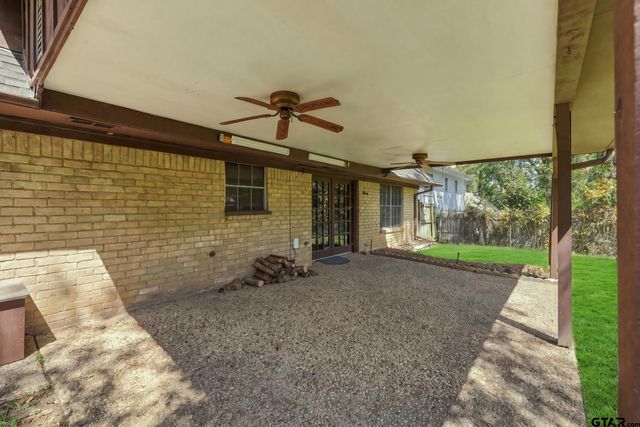 2701 Fairfax Dr, Tyler, TX 75701