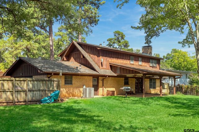 2701 Fairfax Dr, Tyler, TX 75701