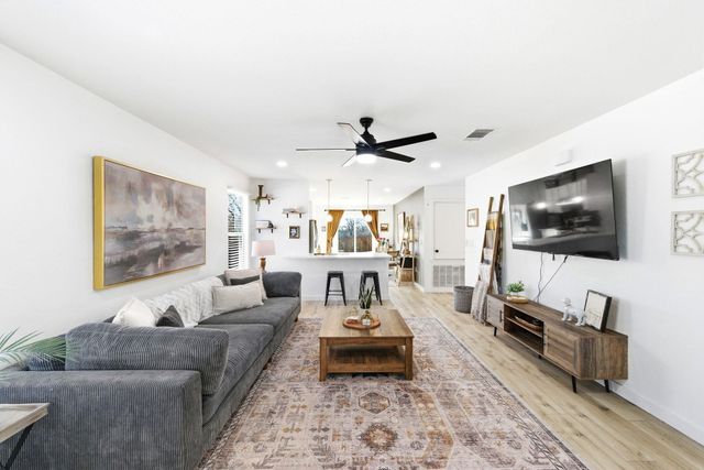 5905 Los Dios PL, Del Valle, TX 78617