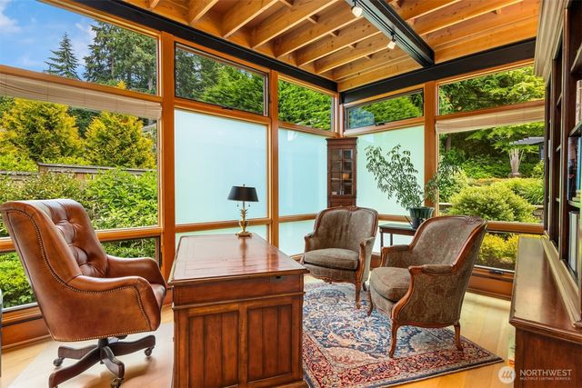 5522 NE Fletcher Landing, Bainbridge Island, WA 98110