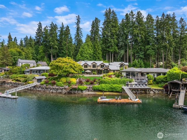 5522 NE Fletcher Landing, Bainbridge Island, WA 98110