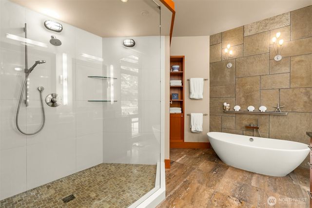 5522 NE Fletcher Landing, Bainbridge Island, WA 98110