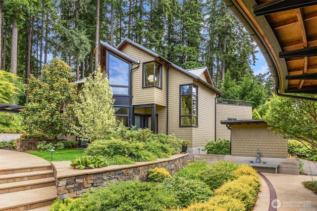 5522 NE Fletcher Landing, Bainbridge Island, WA 98110