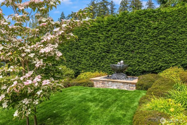 5522 NE Fletcher Landing, Bainbridge Island, WA 98110