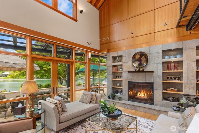 5522 NE Fletcher Landing, Bainbridge Island, WA 98110