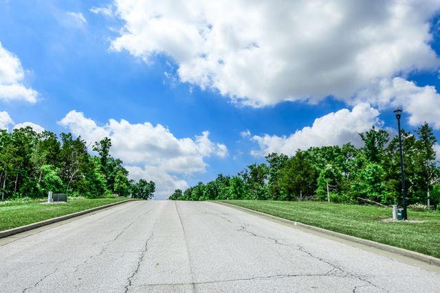 3308 CODY DR, Jefferson City, MO 65109