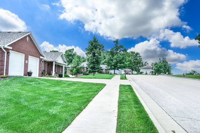 3308 CODY DR, Jefferson City, MO 65109