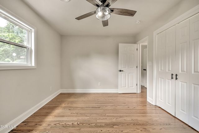1091 Long Crescent Dr Drive, Bristol, VA 24201