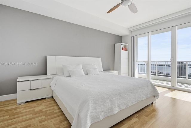 801 Brickell Key Blvd 3209, Miami, FL 33131