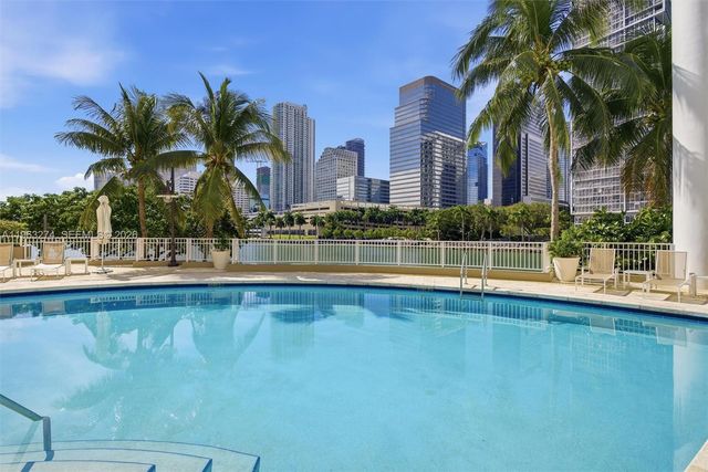 801 Brickell Key Blvd 3209, Miami, FL 33131