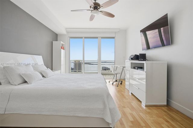 801 Brickell Key Blvd 3209, Miami, FL 33131