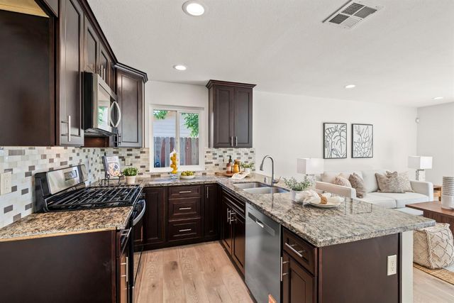 3512 Gemini Way, Sacramento, CA 95827