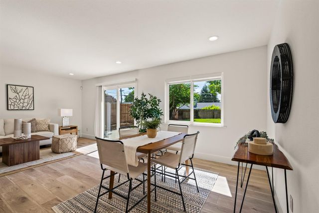 3512 Gemini Way, Sacramento, CA 95827