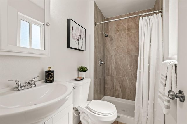 3512 Gemini Way, Sacramento, CA 95827