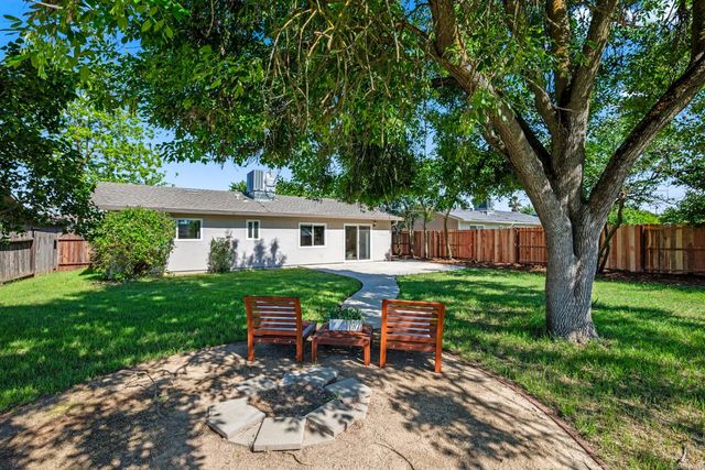 3512 Gemini Way, Sacramento, CA 95827