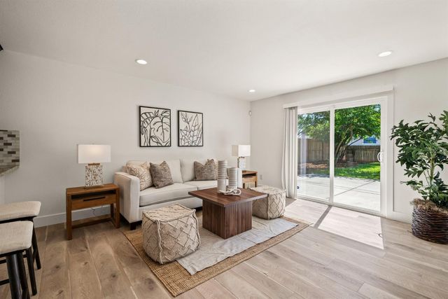 3512 Gemini Way, Sacramento, CA 95827