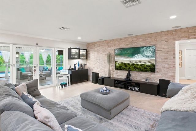 4250 SW 139th Avenue, Miramar, FL 33027