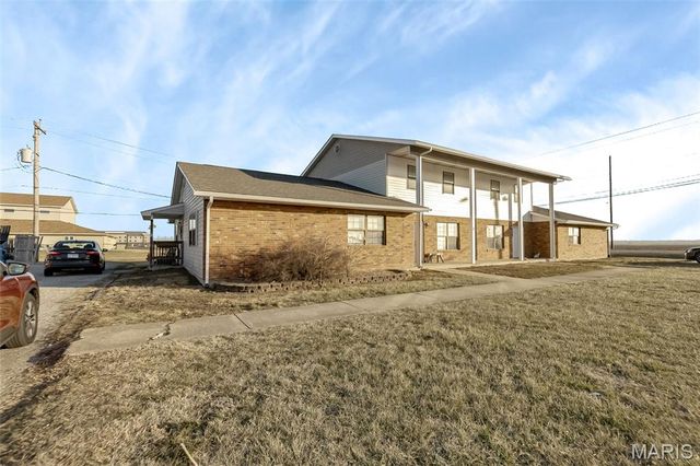 1 and 3 Georgetown Drive, Granite City, IL 62040