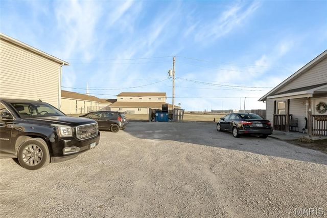 1 and 3 Georgetown Drive, Granite City, IL 62040