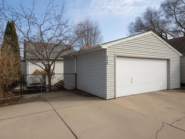 5224 Drew Avenue S, Minneapolis, MN 55410