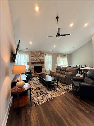 210 Founders Boulevard, Central, SC 29630
