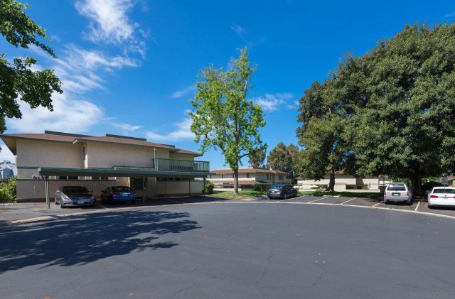 9533 Caminito Toga, San Diego, CA 92126