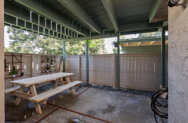 9533 Caminito Toga, San Diego, CA 92126