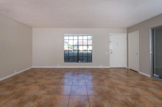 9533 Caminito Toga, San Diego, CA 92126