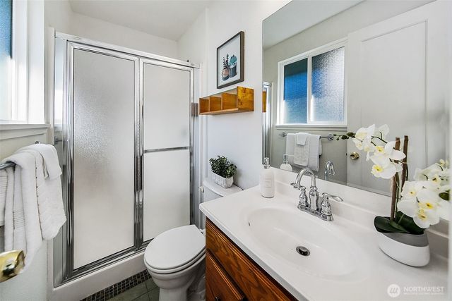 541 N 75th Street, Seattle, WA 98103