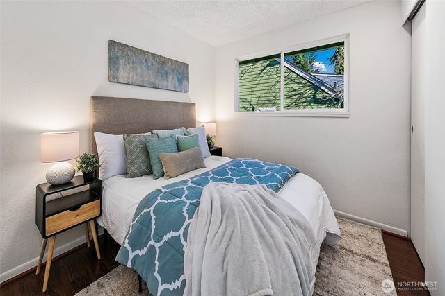 541 N 75th Street, Seattle, WA 98103