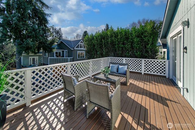 541 N 75th Street, Seattle, WA 98103