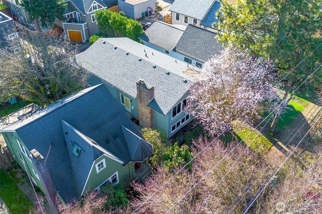 541 N 75th Street, Seattle, WA 98103