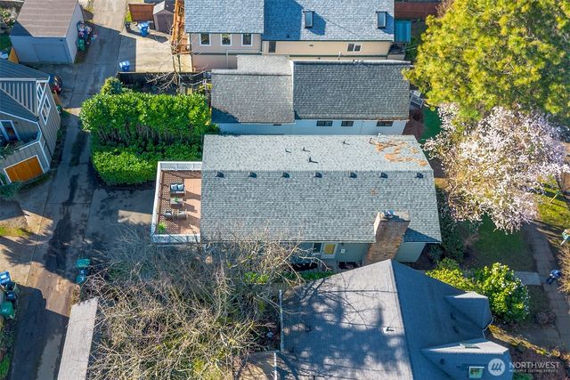 541 N 75th Street, Seattle, WA 98103