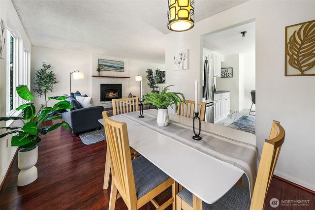 541 N 75th Street, Seattle, WA 98103