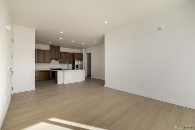 6153 N Ceylon Street 106, Denver, CO 80249