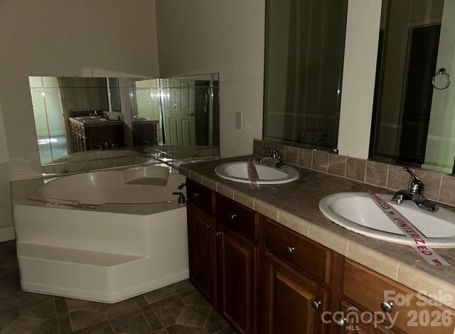172 Jesse King Road, Advance, NC 27006